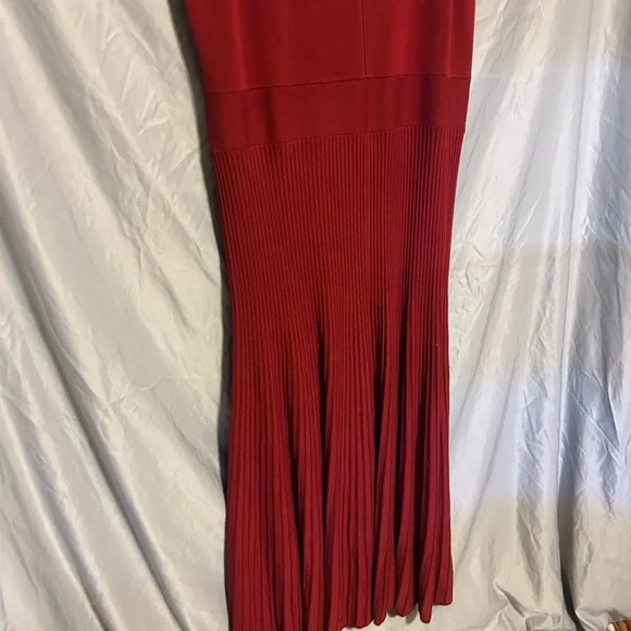 Banana Republic Rich Red Knit Top - Picture 5 of 12